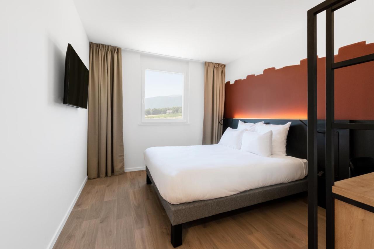 B&B Hotel Nyon Exteriör bild
